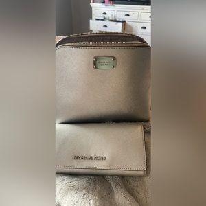 Michael kors matching purse & wallet